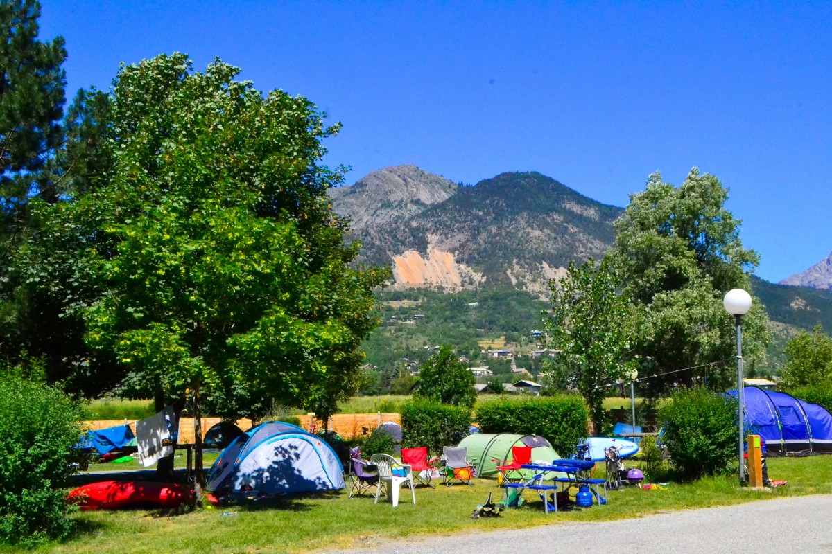 Camping Les Ecrins - 3* à l'ARGENTIERE